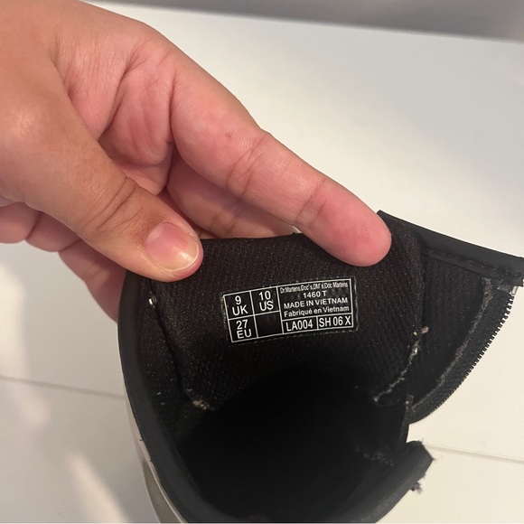 Dr Marten’s Toddler 10 Lace Up Sparkle Glitter Silver Boots - Picture 8 of 9